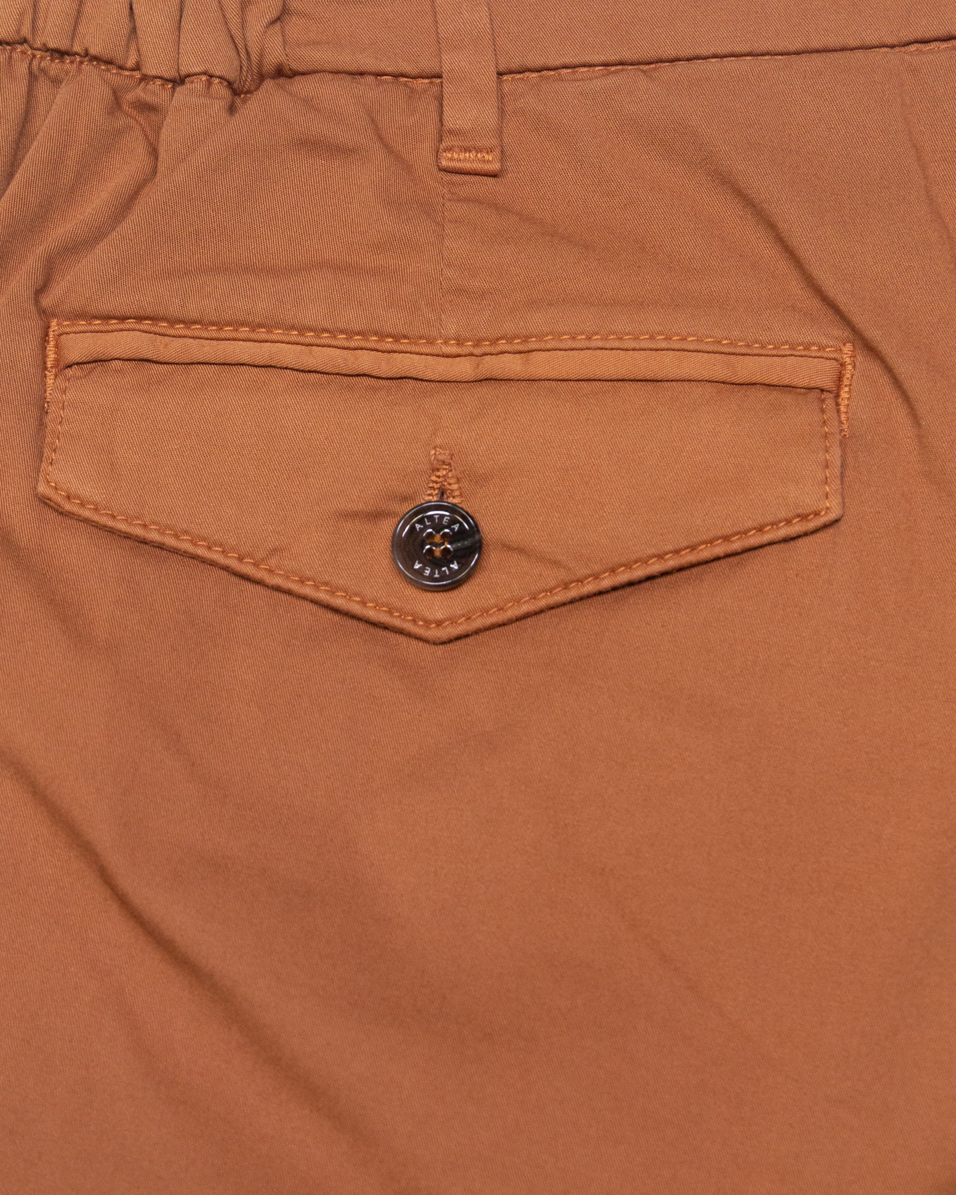 Pantalone chino Dumbo in cotone stretch con coulisse, marrone - Mostarda