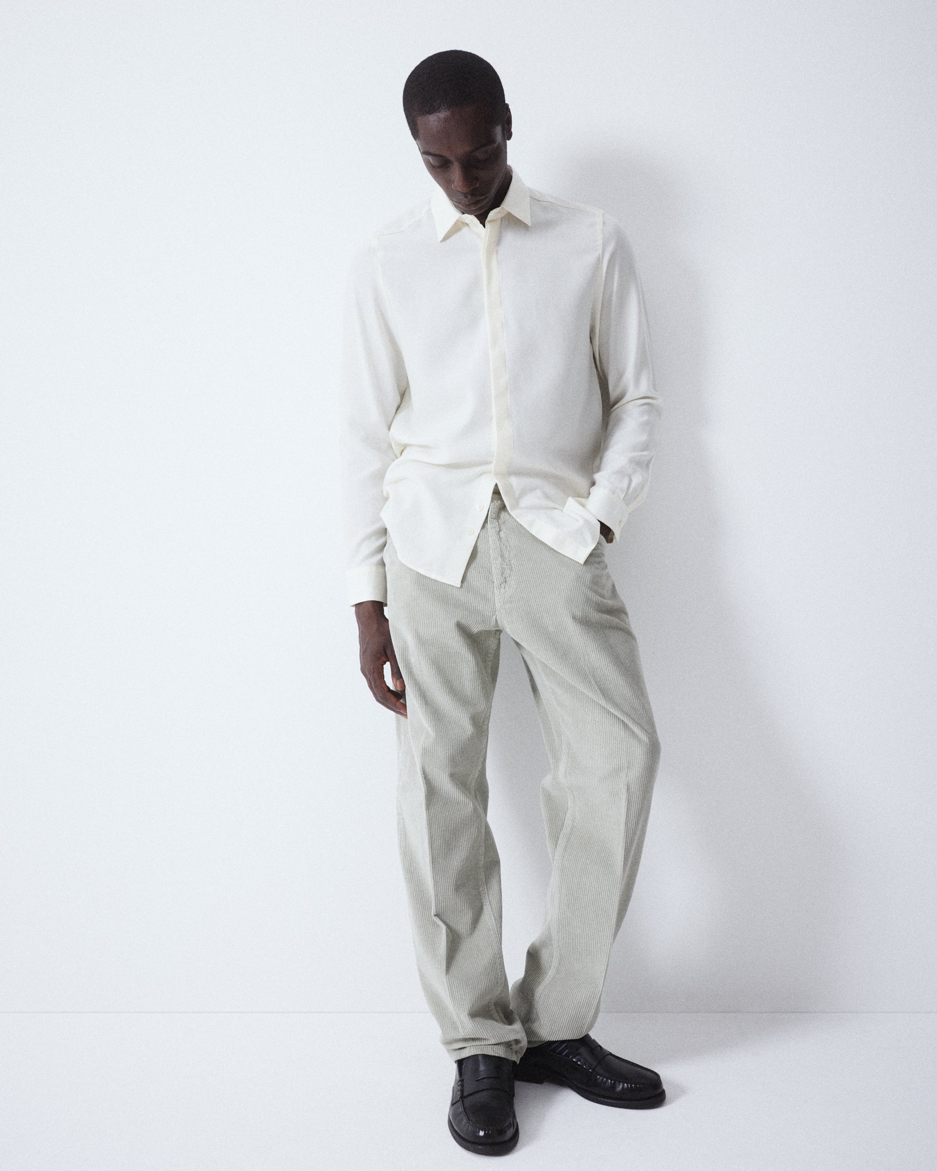 Pantalone 5 tasche Reed in velluto a coste di cotone. Verde - Acqua