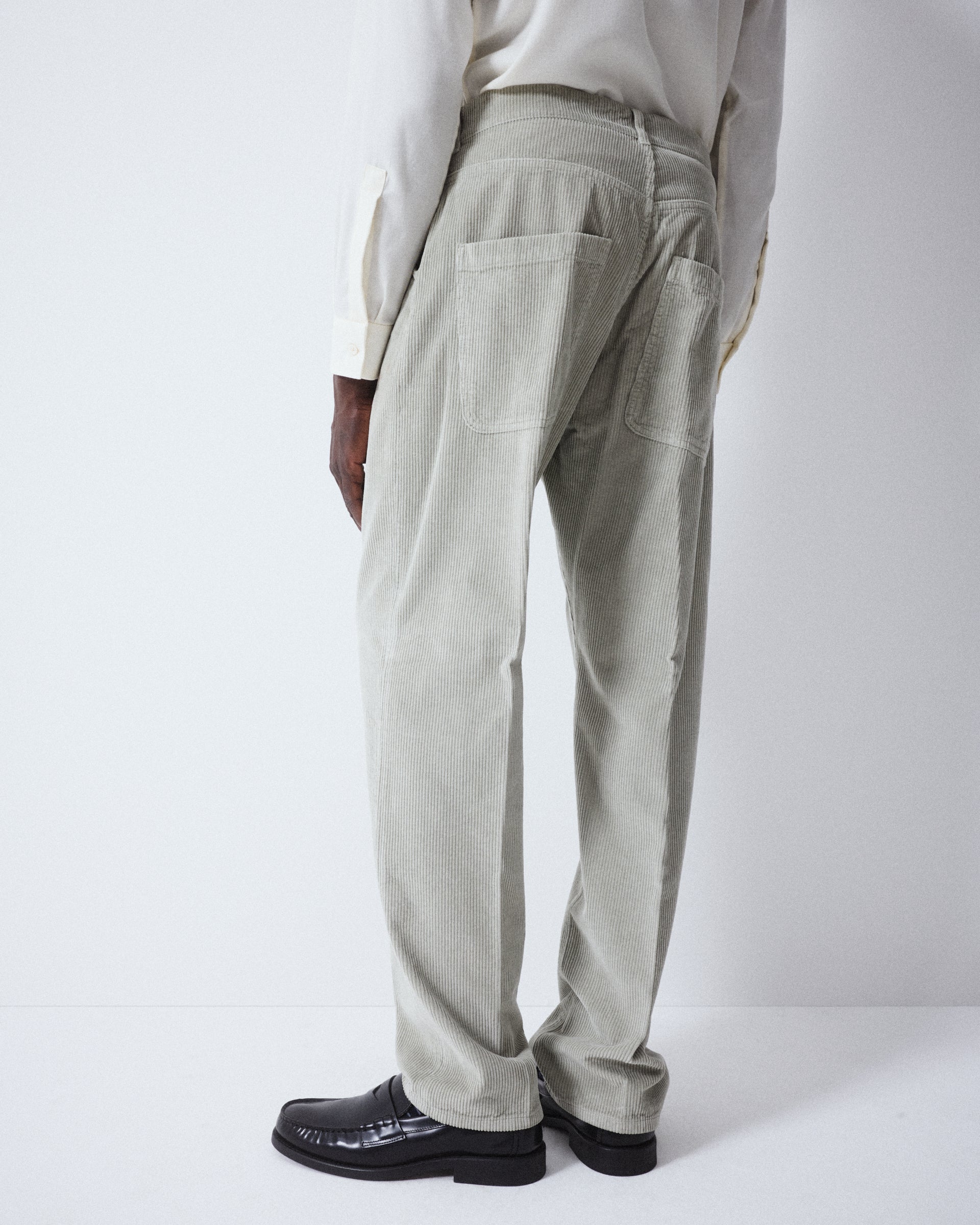 Pantalone 5 tasche Reed in velluto a coste di cotone. Verde - Acqua