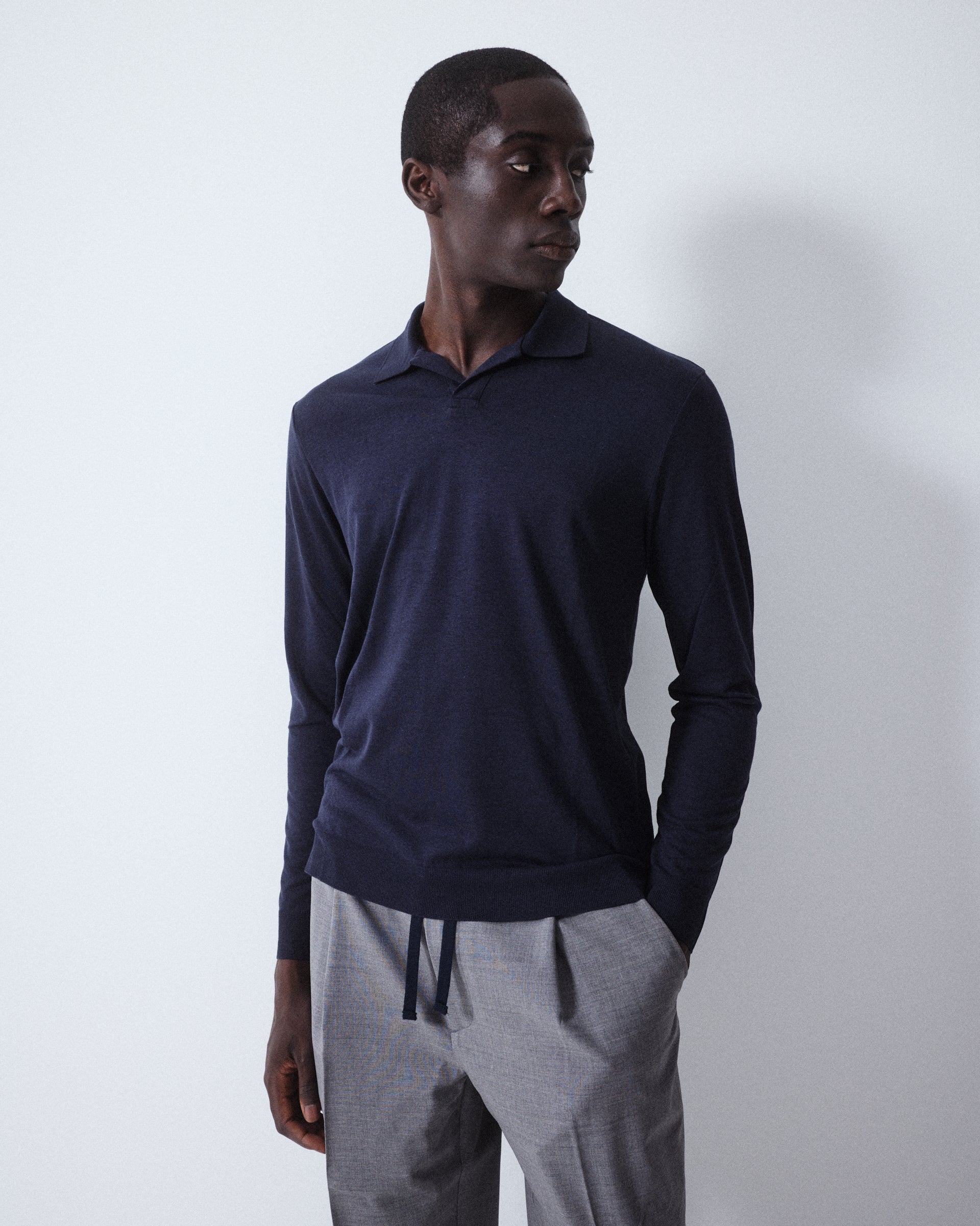 Polo collo aperto Pierre in jersey di lyocell misto cotone. Blu - Navy