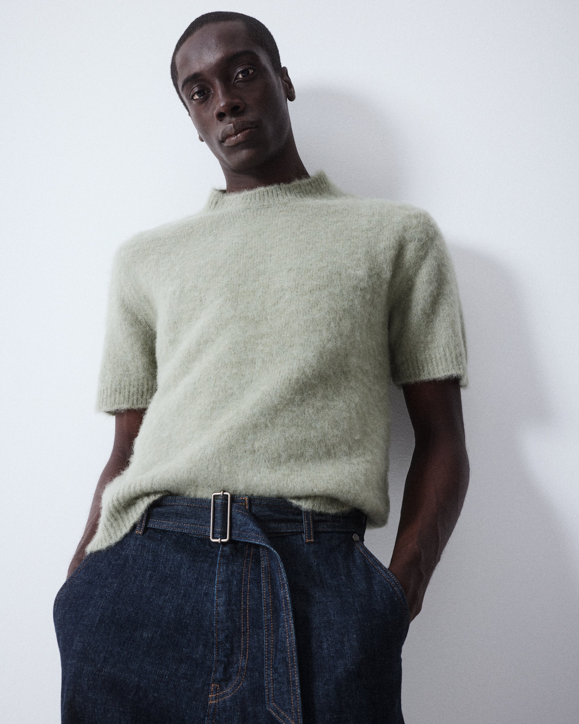 Maglia girocollo garzata manica corta in misto alpaca. Verde - Salvia