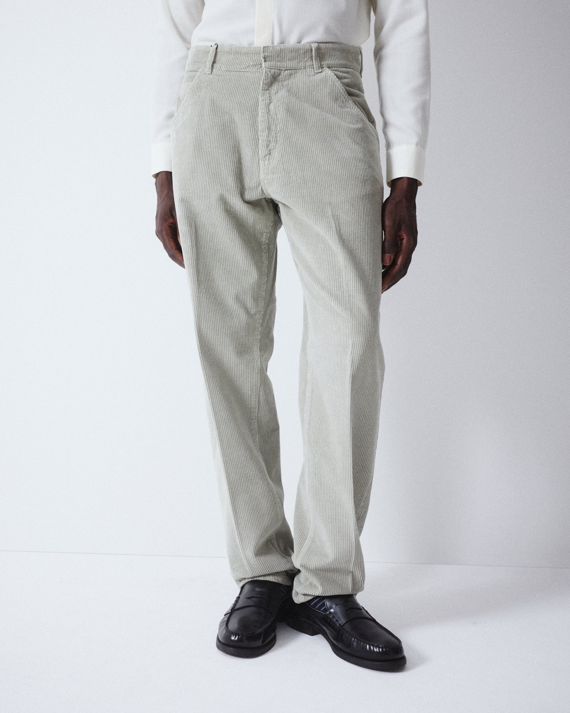 Pantalone 5 tasche Reed in velluto a coste di cotone. Verde - Acqua