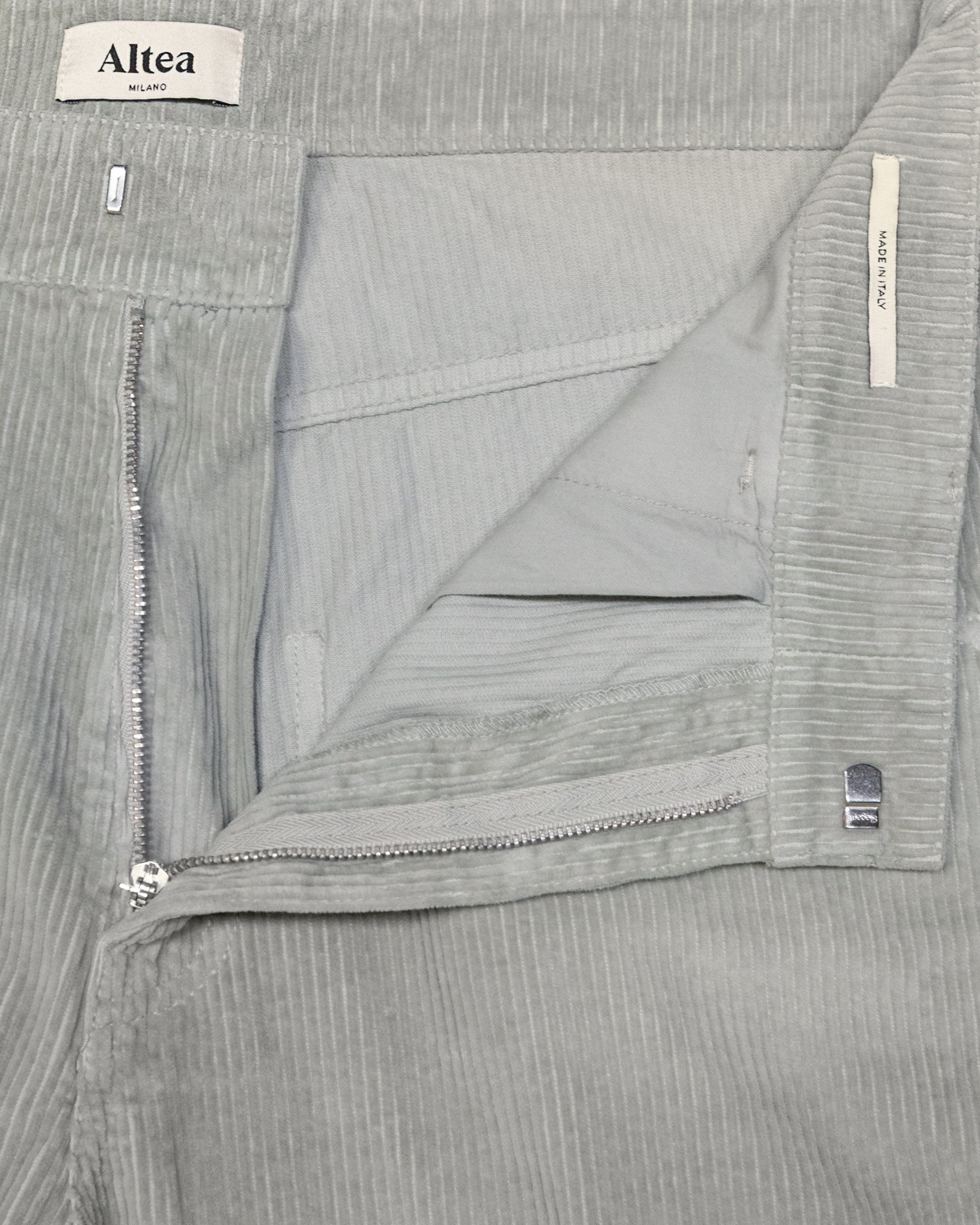 Pantalone 5 tasche Reed in velluto a coste di cotone. Verde - Acqua