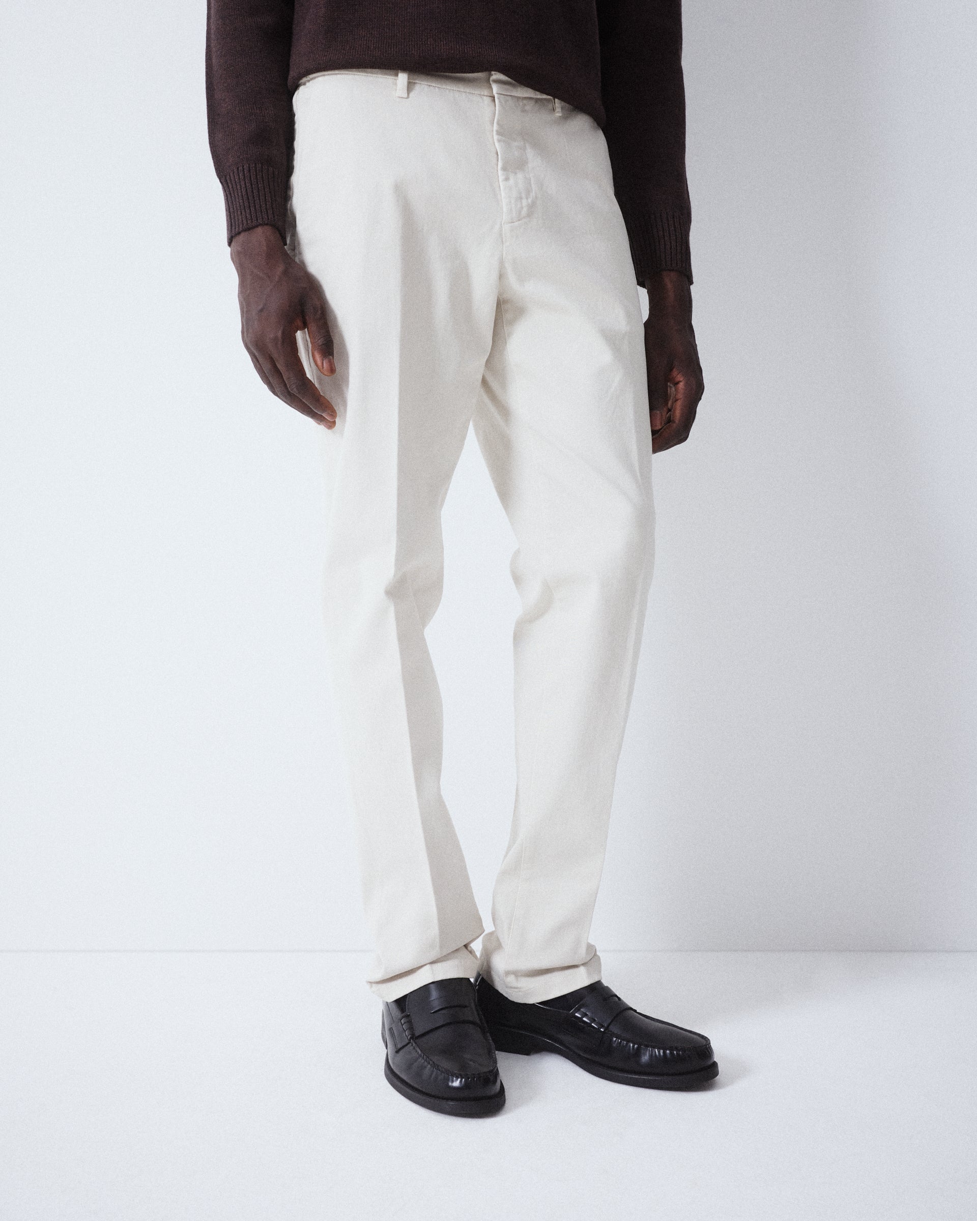 Pantalone chino Dumbo in gabardine di cotone stretch con coulisse. - Beige